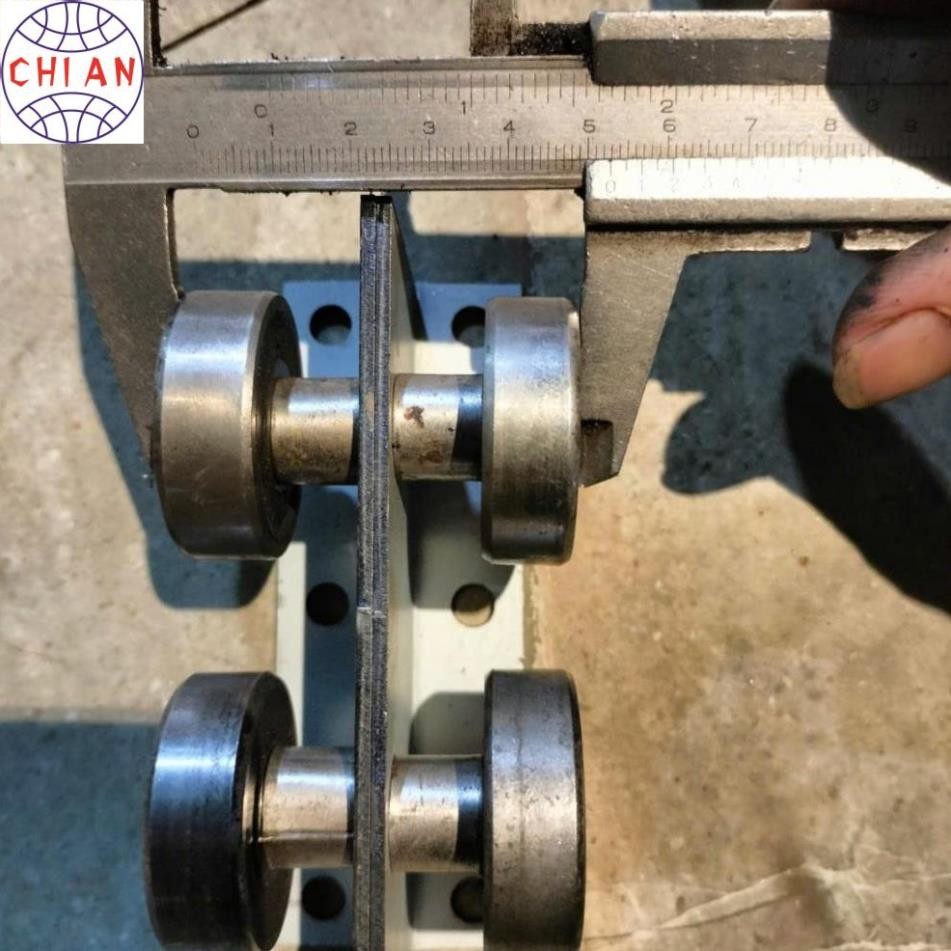 Phụ Kiện Cửa Sắt, Bánh Xe Cửa Lùa Chịu Lực 200Kg, Chịu Tải 4 Bi Chạy Máng Tuỳ Chọn 40/55/60mm
