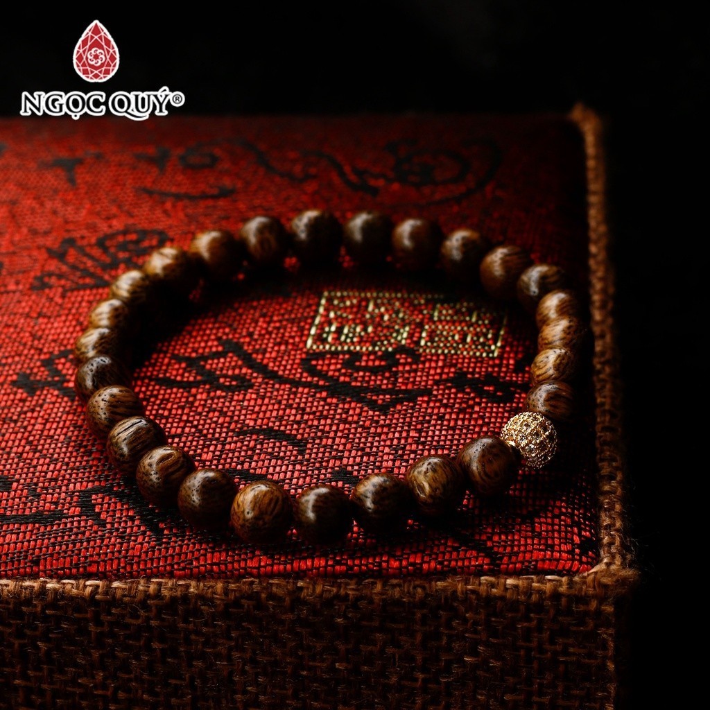 Ảnh Vòng tay Trầm Hương phối charm hợp kim đính đá, hạt trầm tốc - Ngọc Quý 2
