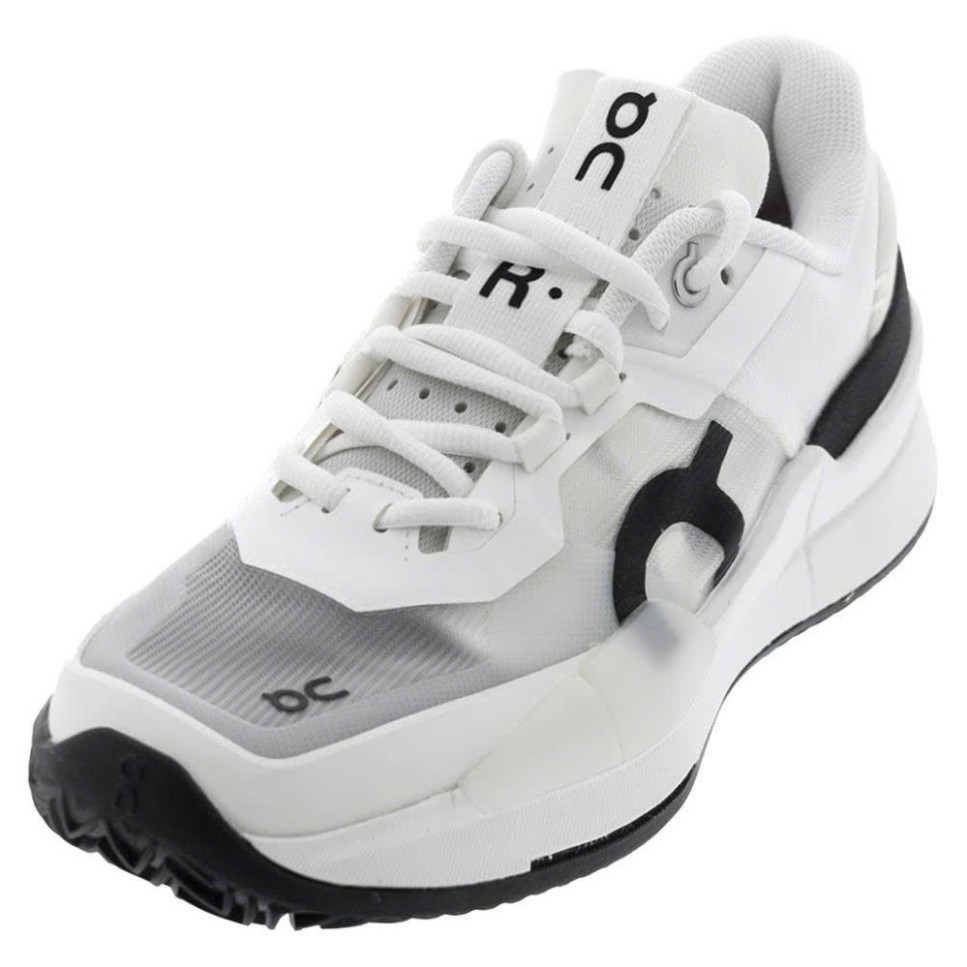 ON The Roger Pro 2 Clay Court Tennis Specific Shoes