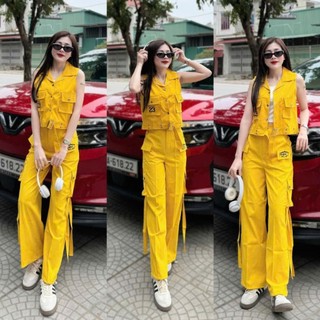 Bộ thể thao nữ gồm uần Jogger ống rộng áo Gile cổ bẻ,in số 23, chất liệu kaki mềm