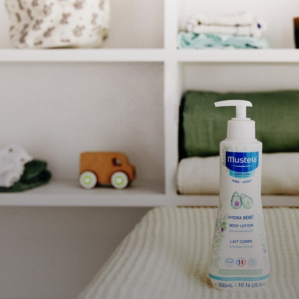 Ảnh Kem Dưỡng Da Toàn Thân Cho Trẻ Sơ Sinh & Em Bé Da Thường Mustela 300ml 4