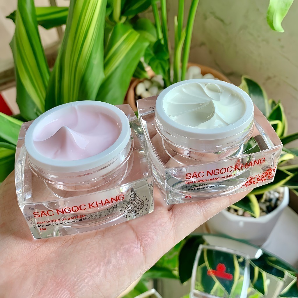 Ảnh Combo Sắc Ngọc Khang 3 Món Mờ Nám - Nâng Tông - Bảo Vệ Toàn Diện (Kem Ngày 30g + Kem Đêm 30g + Kem chống nắng 50g) 1