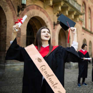Sash Tốt Nghiệp Graduation, Graduate, I Graduated, Băng Rôn Vải Đeo Chéo Nhân Dịp Lễ Tốt Nghiệp Ngói Home - BR01
