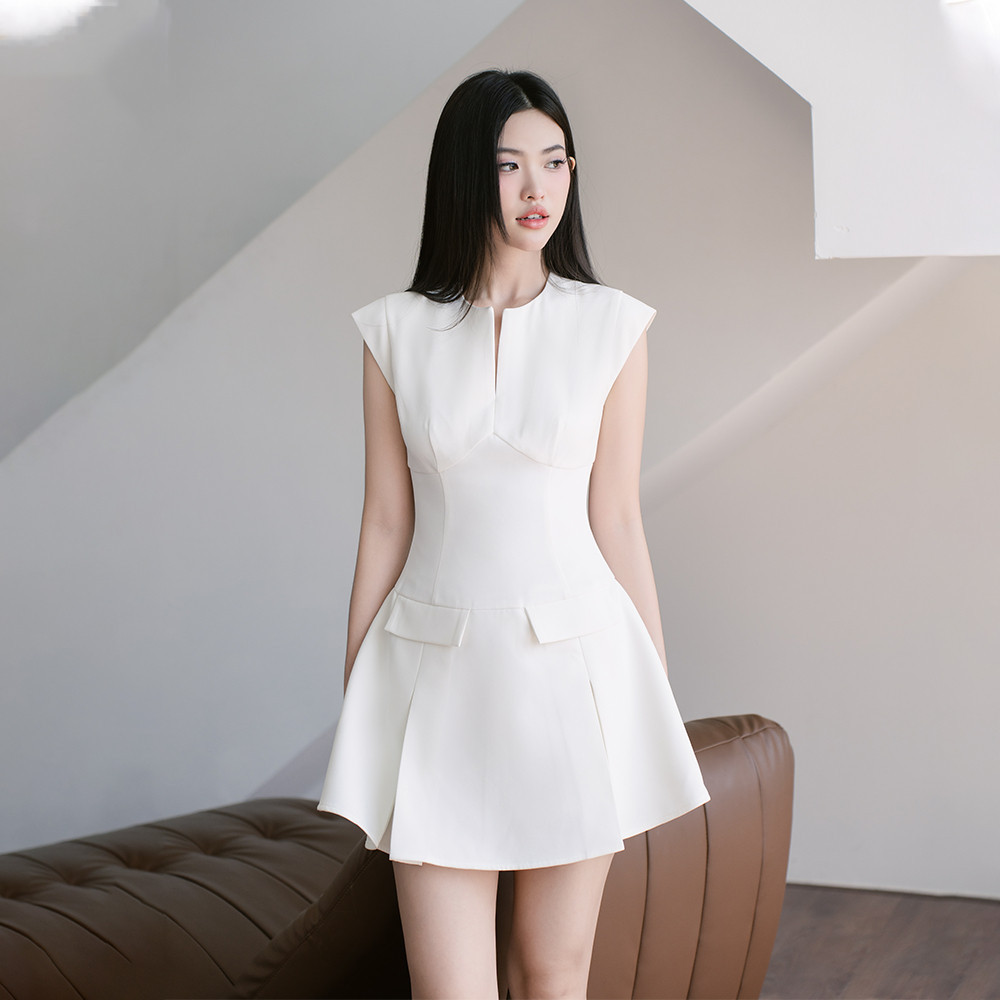 Ảnh RECHIC Đầm ngắn Evelyn tay ngắn cổ V nhẹ dáng xòe cơ bản sang trọng 4