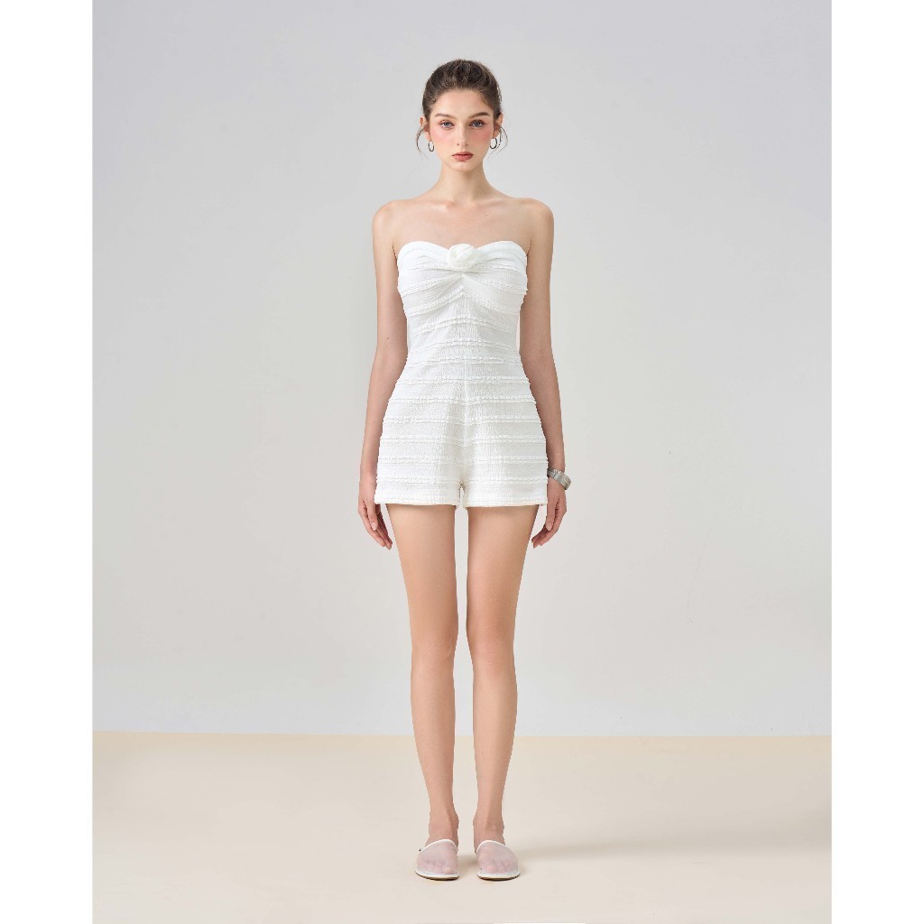 Ảnh RECHIC Jumpsuit Silken cúp ngực đính hoa dáng ngắn trẻ trung năng động 3