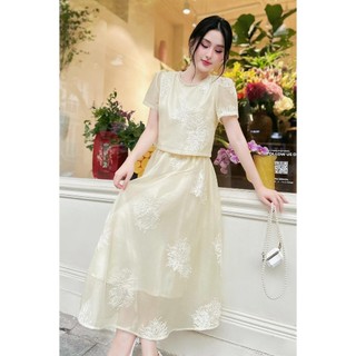 Áo nữ kiểu croptop tay ngắn cổ đính đá phối Chân váy dáng xòe, nhún eo SHE'S BACK S62L24H001, S61B24H003