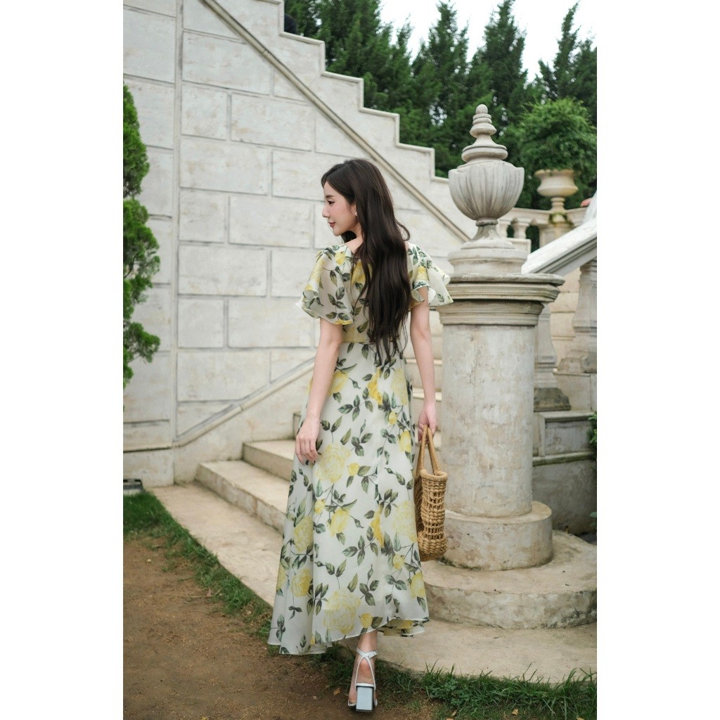 Ảnh Đầm Maxi Roselle Cổ Vuông Tùng Xoè Xẻ Gối Đầm ĐI Biển Đi Tiệc SHE'S BACK S63L25H002 2