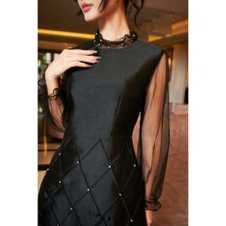 Đầm dạ hội đính đá tay bồng phối lưới SHE'S BACK S63R23Q071