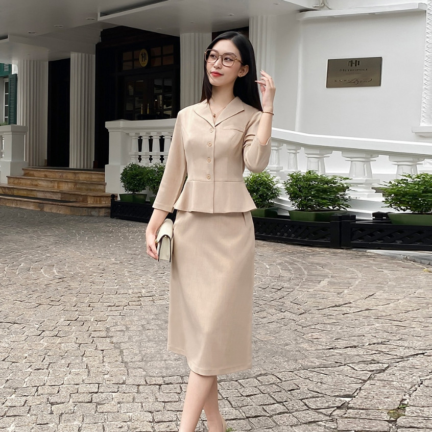 Ảnh Áo Kiểu Nữ Công Sở Dáng Peplum Tay Lỡ Cổ Bẻ LAMER O61H24Q007 1