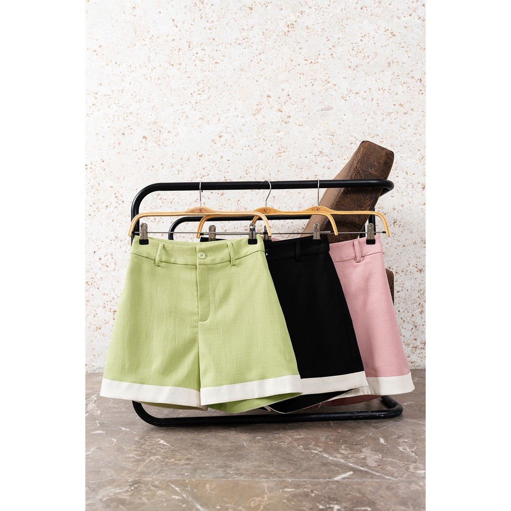 Ảnh Quần Shorts Nữ VIEN TRAN Phối Gấu V64S22T001 1