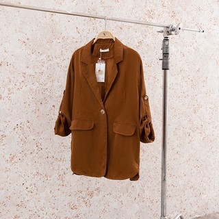 Áo Blazer Nữ Tay Lửng Dáng Suông VIENNE TRAN Áo Vest Nữ Công Sở Mùa Hè V65D20Q005