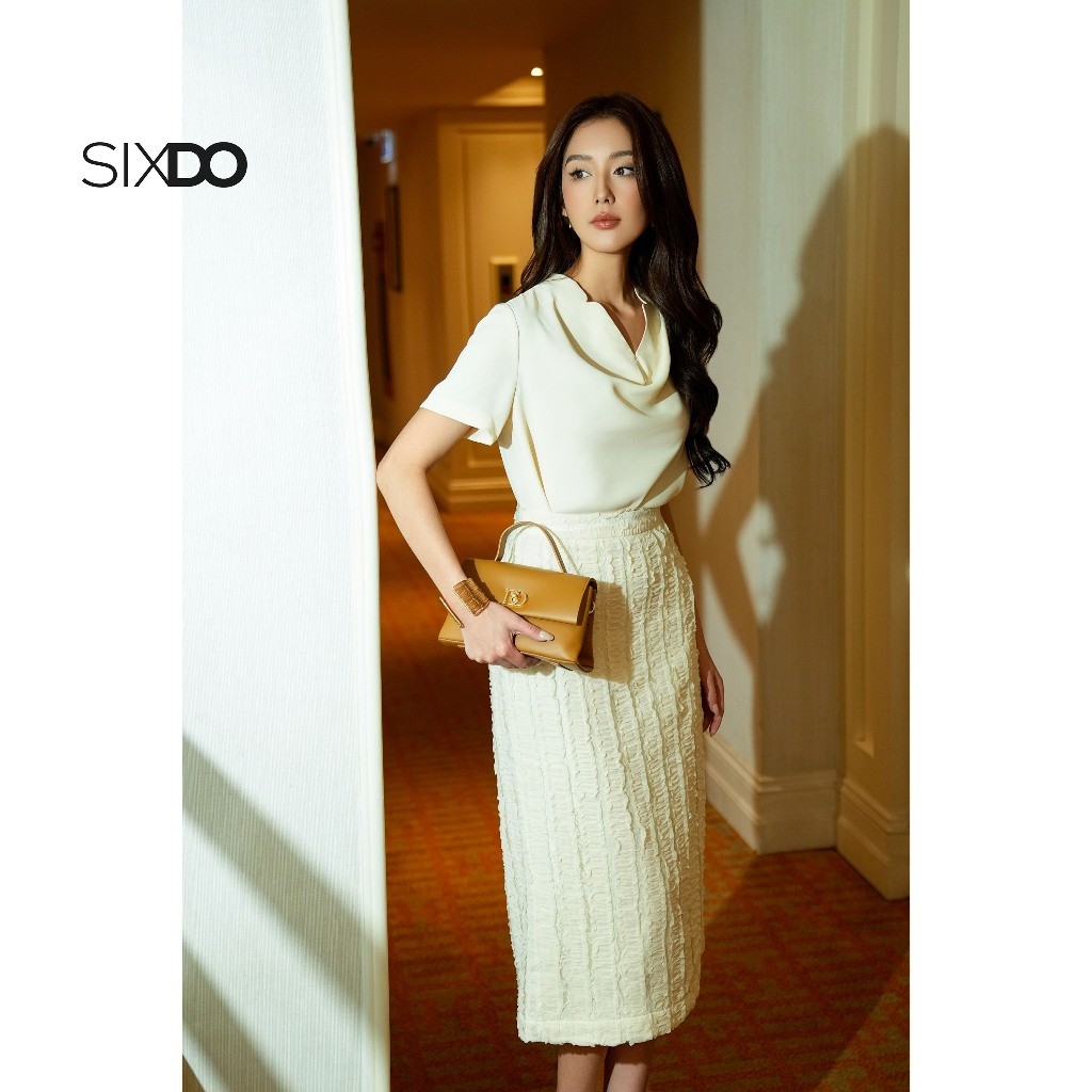 Ảnh Áo nữ kem đậm cổ đổ SIXDO (Dark Cream V-Neck Woven Top) 3