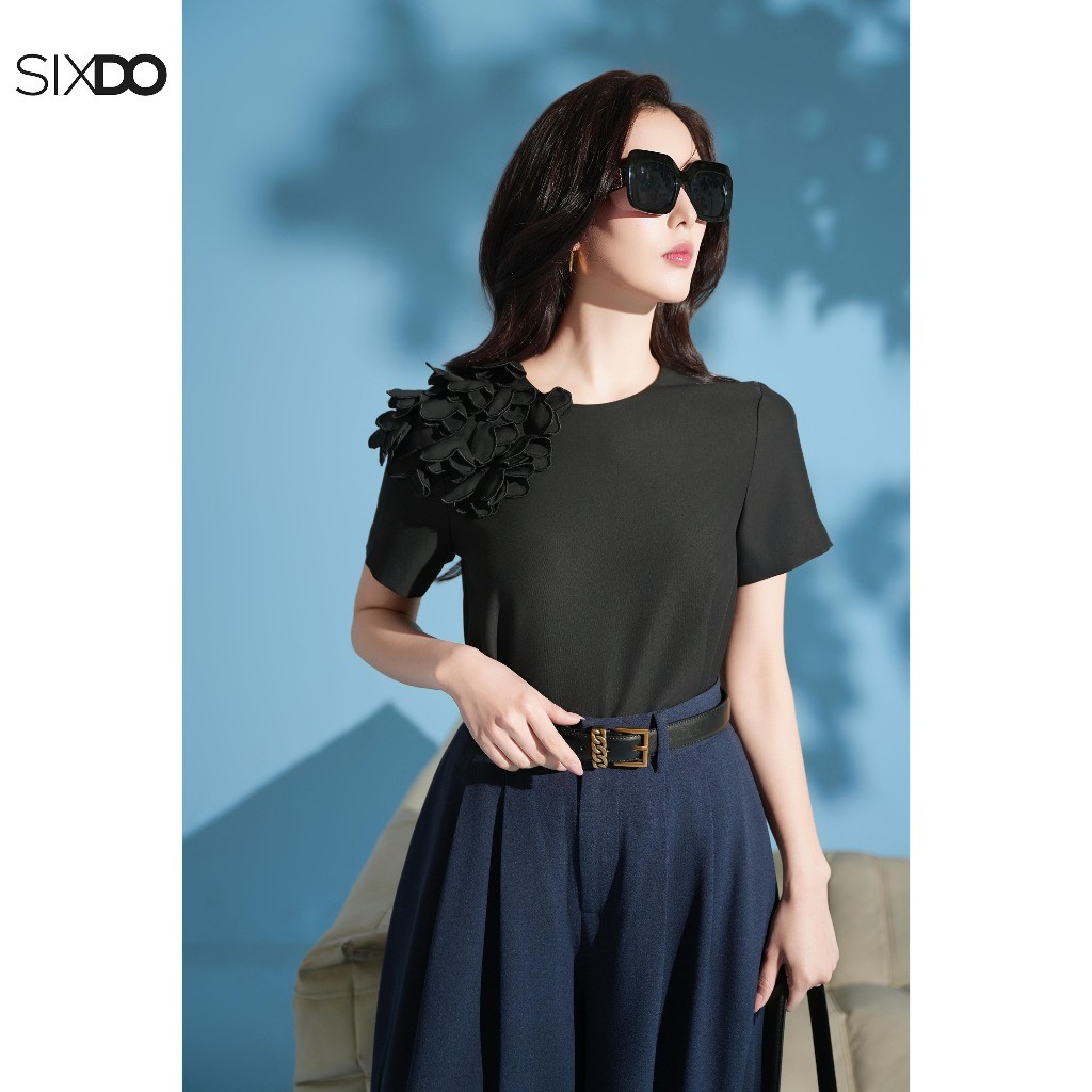 Ảnh Áo đen nữ cộc tay hoa 3D SIXDO (Black 3D Flower Woven Blouse) 2