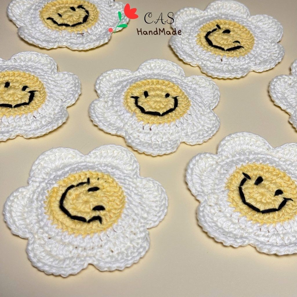 [Có sẵn] Lót ly hoa mặt cười handmade len cotton milk 125g dễ thương, thấm hút