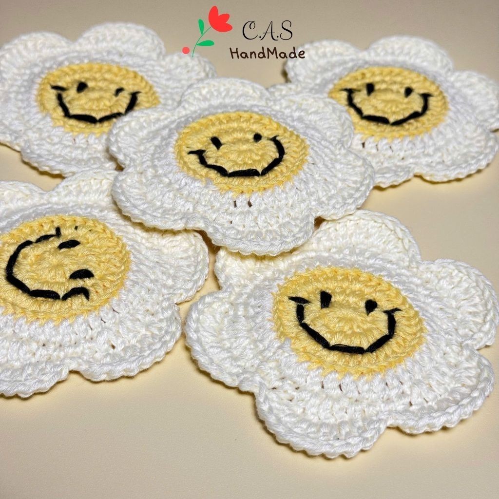 [Có sẵn] Lót ly hoa mặt cười handmade len cotton milk 125g dễ thương, thấm hút