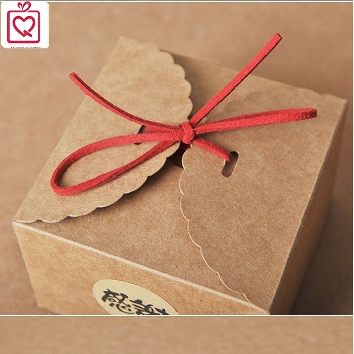 [3-10] Hộp quà sinh nhật kraft vuông nắp cài thắt nơ kèm rơm lót, hộp giấy kraft mini 2 màu H50