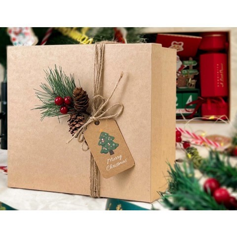 Set quà tặng luvgift Adorable box luv231 - Bộ quà tặng dịp giáng sinh nến thơm, hộp kẹo, lịch và sáp