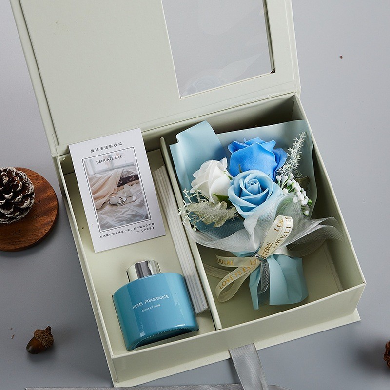 Set quà tặng Gracious Luv208 phụ nữ hoa sáp kèm tinh dầu  tặng bạn gái, người yêu kèm túi quà