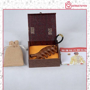 Bộ hộp quà lược gỗ đàn hương dùng làm quà tặng bố mẹ ông bà massage lưu thông