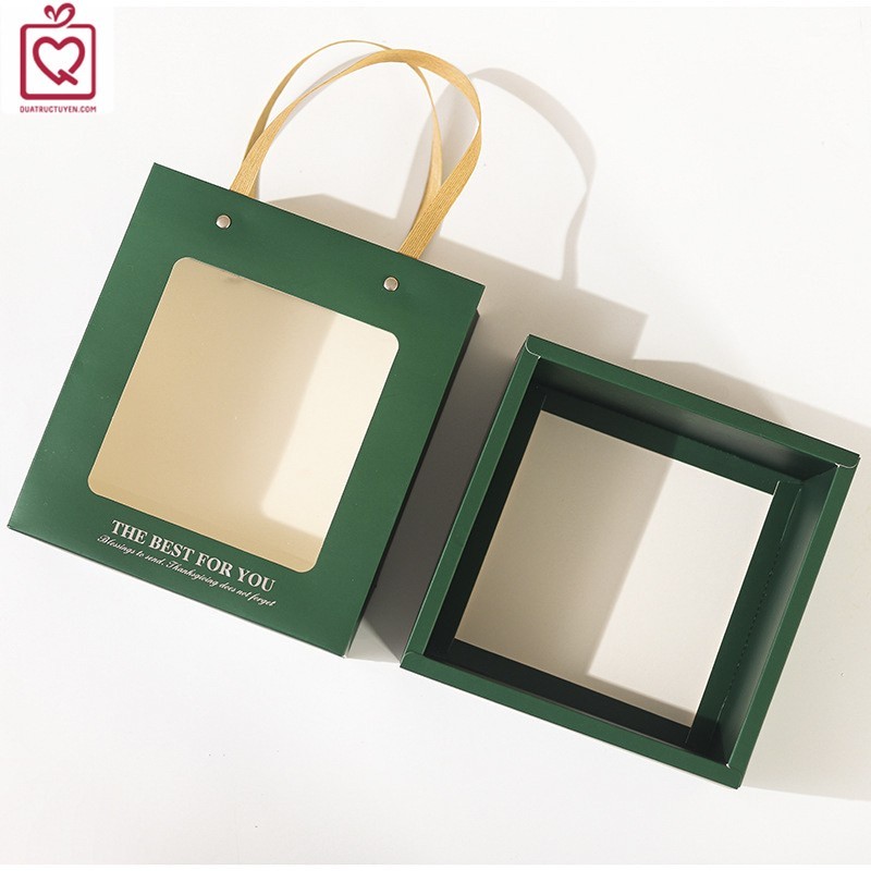 Hộp quà mặt kính có quai xách 18x18cm H27 hộp đựng quà tặng ô cửa nhựa mica kèm rơm giấy