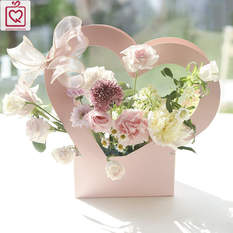 Hộp đựng hoa hình trái tim H25 Giỏ cắm hoa quai xách tặng người yêu, bạn gái - dịp Sinh nhật, cưới
