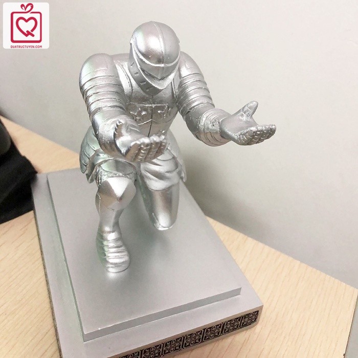 Giá đỡ bút ký kiêm chặn giấy hiệp sĩ Knight bạc để bàn sang trọng - Kèm bút bi kim loại