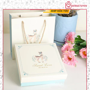Hộp đựng quà vuông kiểu cổ điển 20x20cm hình chú Hươu kèm túi quà tặng sinh nhật người yêu