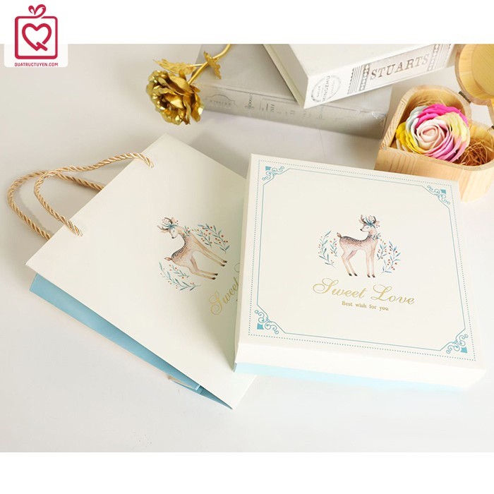[Combo 3] Hộp đựng quà vuông kiểu cổ điển 20x20cm hình chú Hươu kèm túi quà tặng sinh nhật người yêu