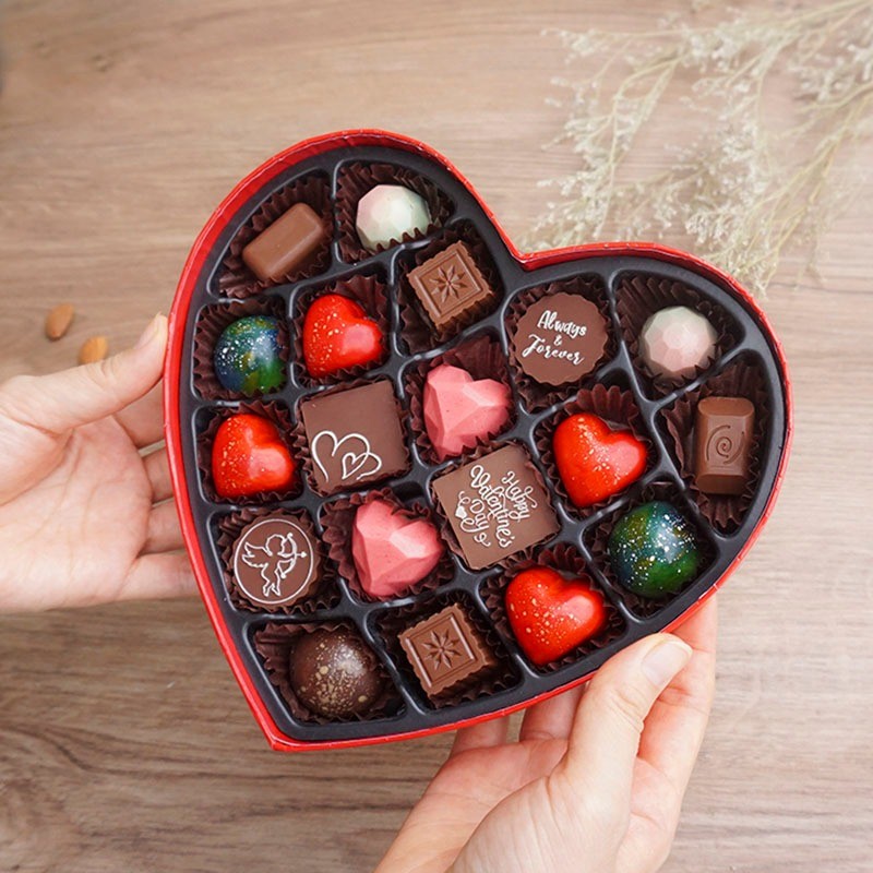 Socola Valentine hộp trái tim 19 viên Lời tỏ tình SO19 - Hộp Sô cô la quà tặng 14/2 chocolate bonbon