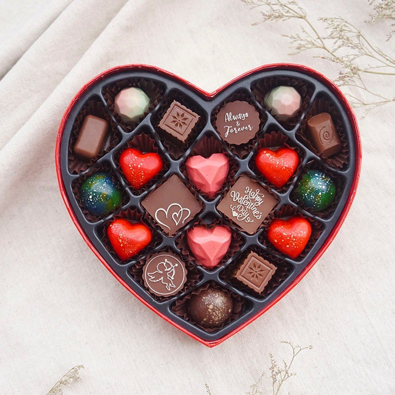 Socola Valentine hộp trái tim 19 viên Lời tỏ tình SO19 - Hộp Sô cô la quà tặng 14/2 chocolate bonbon