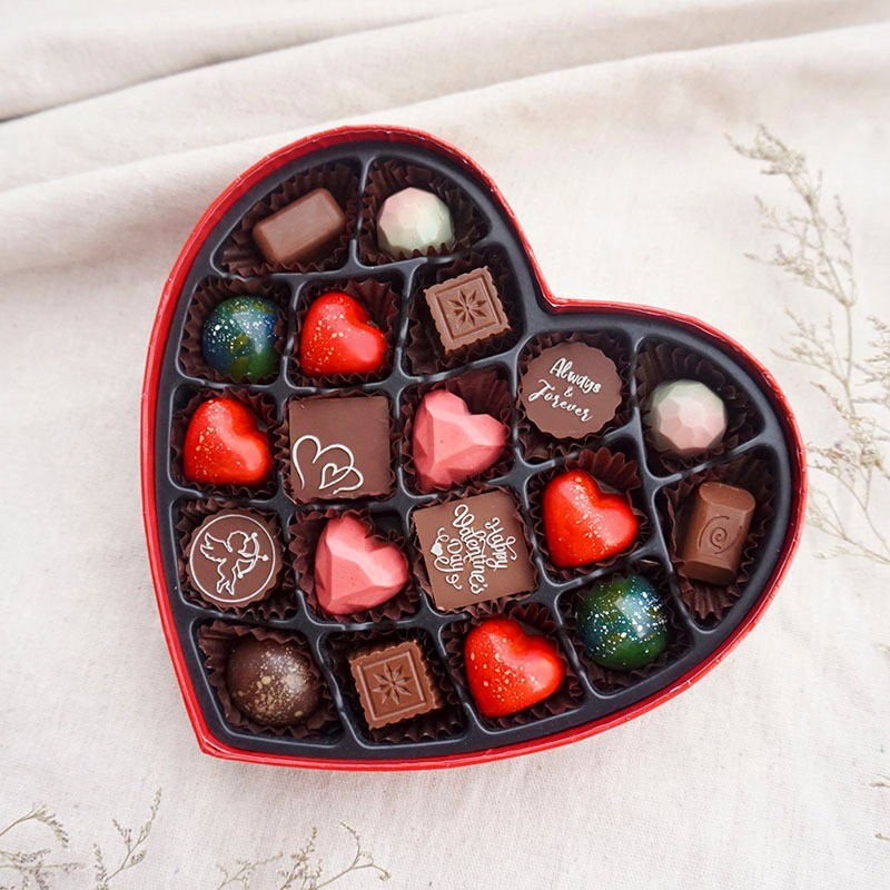 Socola Valentine hộp trái tim 19 viên Lời tỏ tình SO19 - Hộp Sô cô la quà tặng 14/2 chocolate bonbon