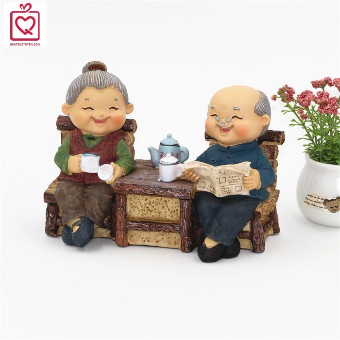 Mô hình tượng ông bà anh 7 kiểu Yêu thương hạnh phúc