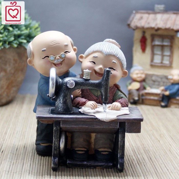Mô hình tượng ông bà anh 7 kiểu Yêu thương hạnh phúc