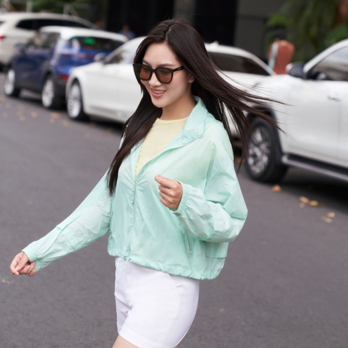 [CÒN SIZE S, M] Áo Khoác Nữ Có Nón Phom Rộng Khoác Nhẹ Khoác Dù NINOMAXX 2407027