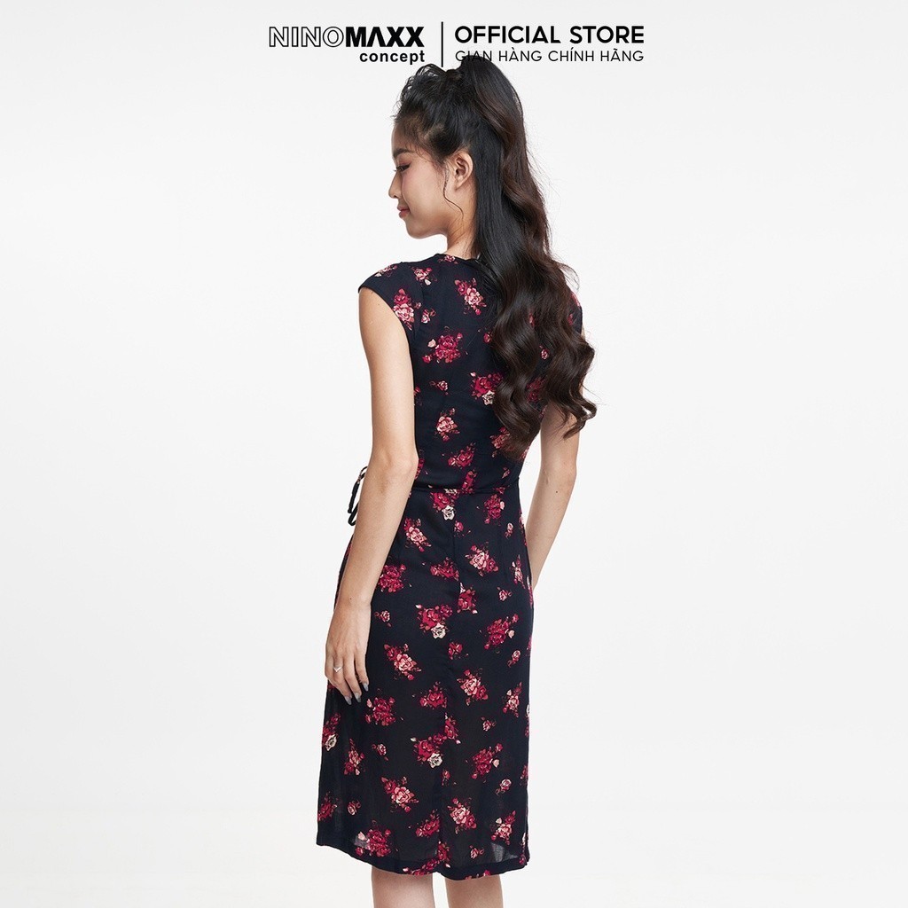 [CÒN SIZE S] Đầm Nữ Sát Nách Hoa Đỏ Cột Dây Năng Động Thương Hiệu NINOMAXX 1911045