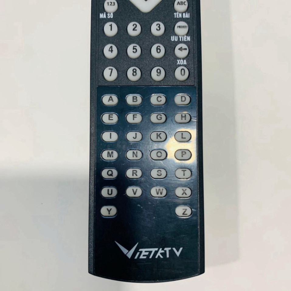 Điều khiển đầu hát karaoke Việt KTV