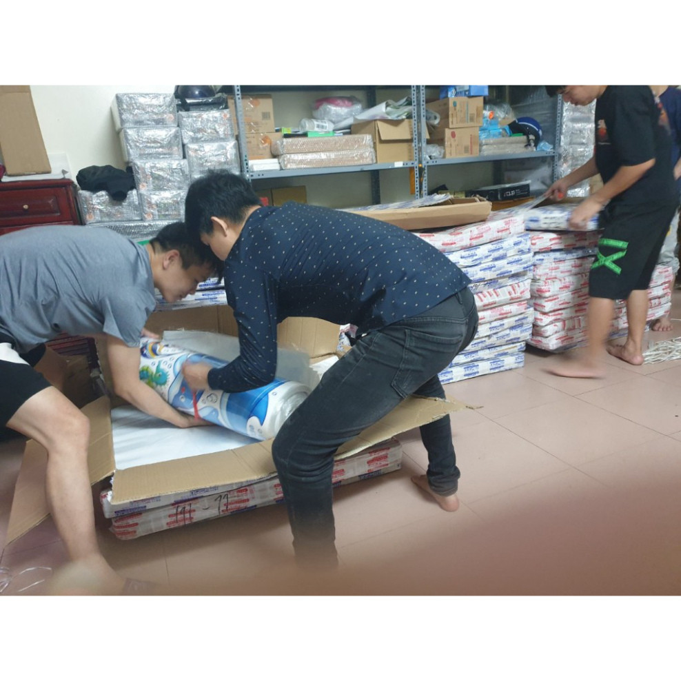 👉 Giảm giá Combo 2 decal dán tường động vật nông trại cho bé, trang trí phòng trẻ thơ thêm sinh động.