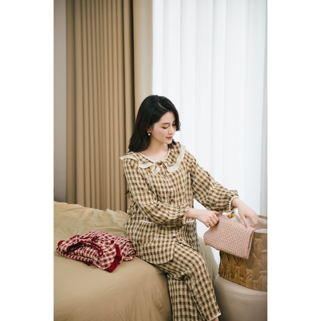 Ảnh Bộ đồ ngủ mặc nhà Nari họa tiết kẻ caro trẻ trung, chất liệu đũi mềm mại kiểu dáng năng động BST 2024 thiêt kế by L'AMME 2