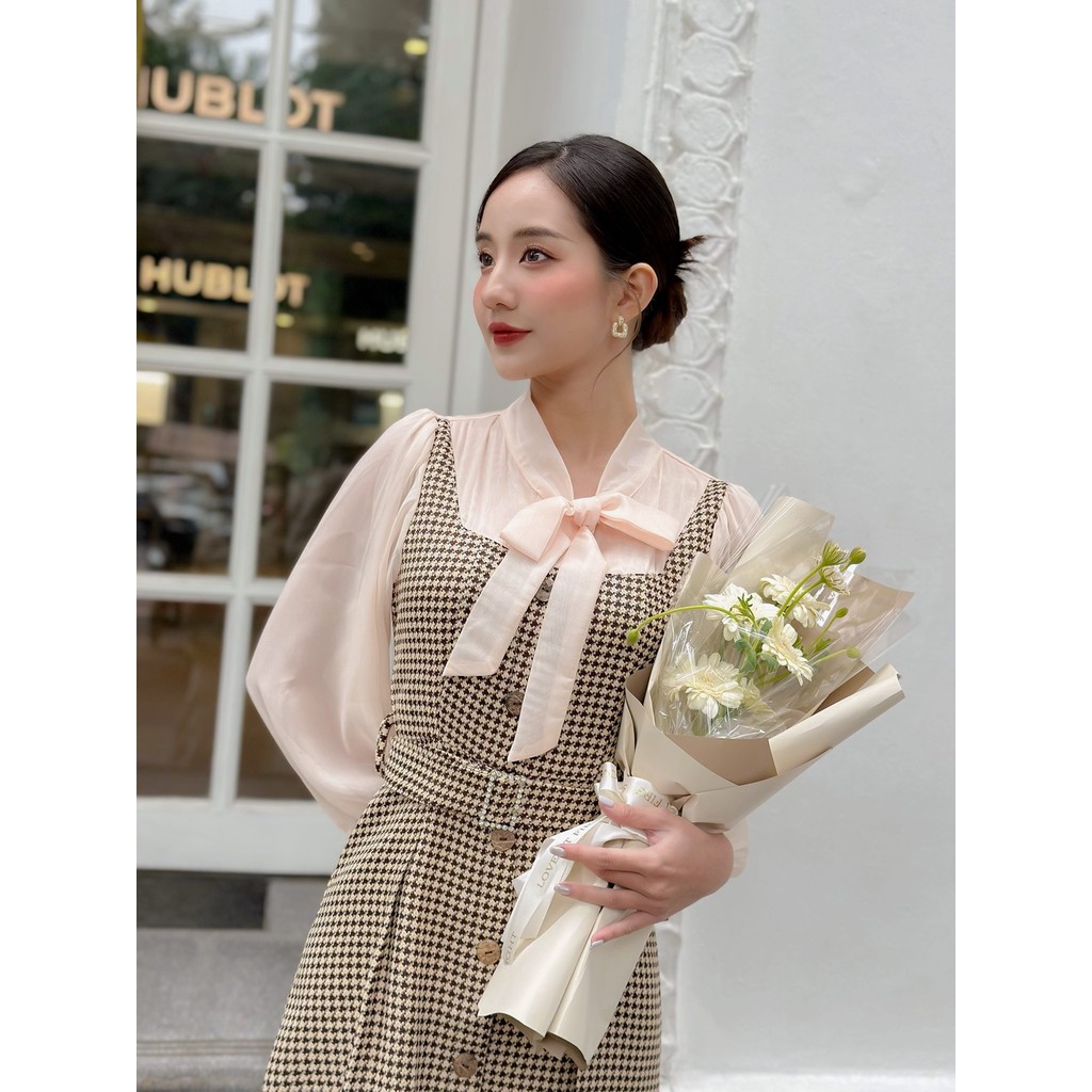 Mô tả Váy dạ 2 lớp tay áo voan tơ mềm kèm đai belt màu nâu, xanh đen Chubby Dress YAME - 6