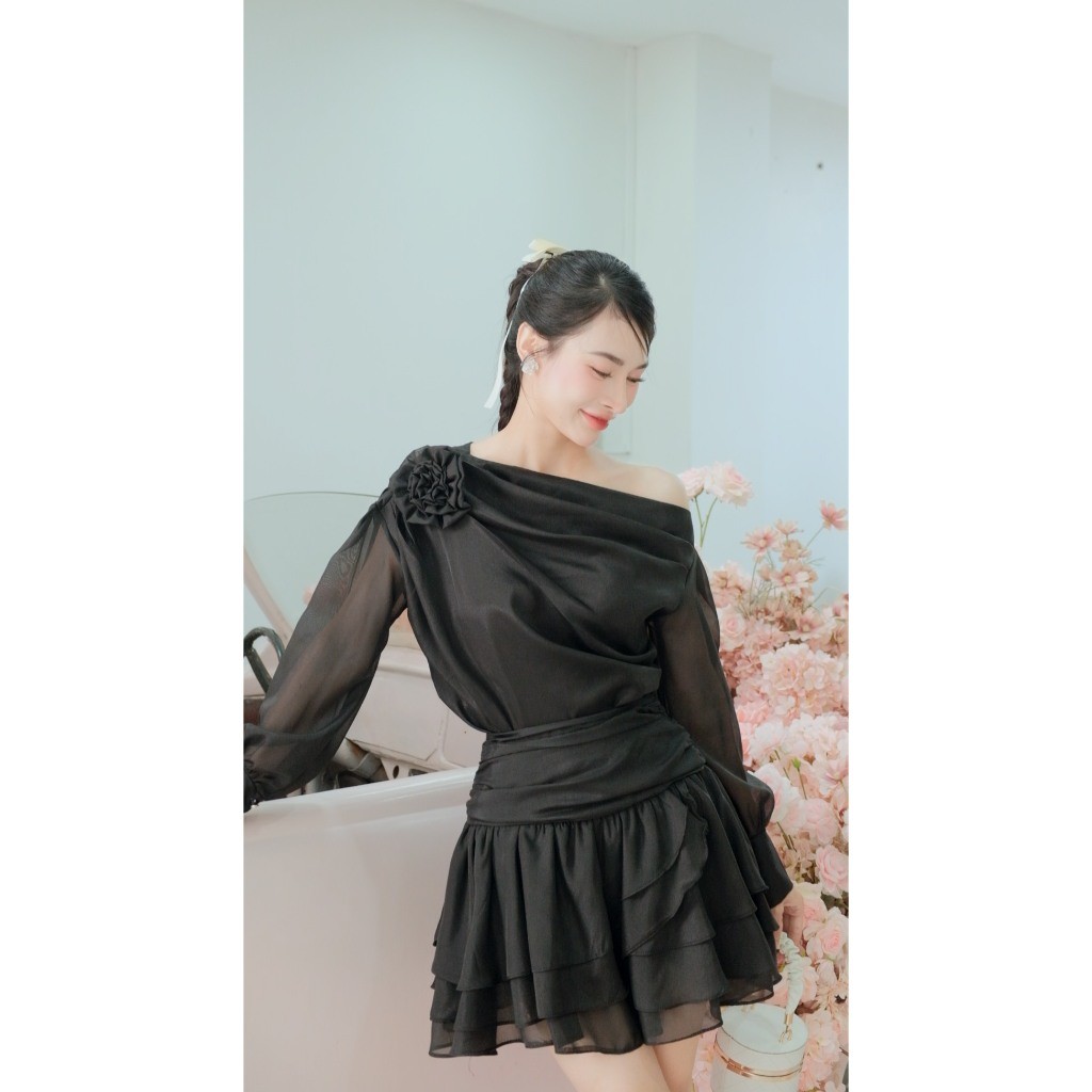 Thời Trang Nữ LASY| Sét Đi Chơi, Đi Tiệc Áo Lêch Vai Đính Hoa + Chân Váy Xếp Ly Tầng - D0888