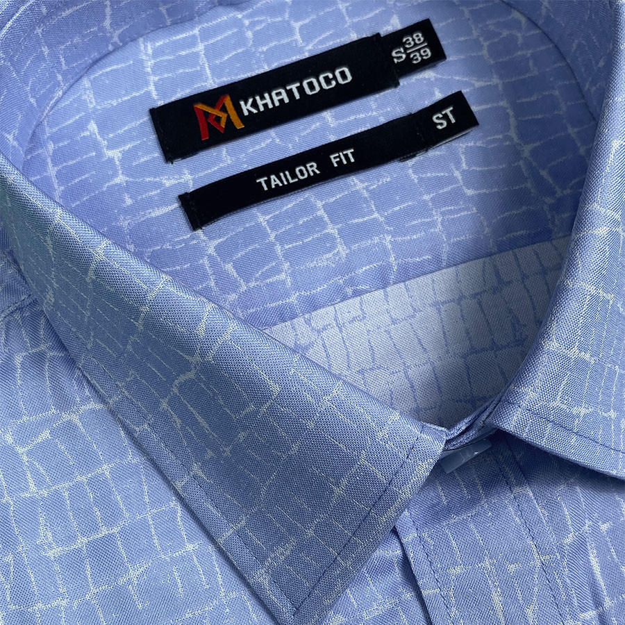 Sơ Mi  Tay Ngắn Màu Xanh Dương - Trắng, Form Tailor Fit Chống Nhăn, Lai Ngang  Áo Nam Khatoco