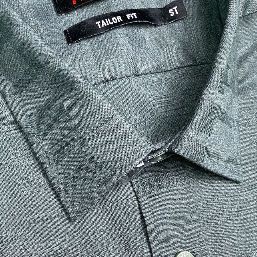Sơ Mi Trơn Tay Ngắn Màu Xanh, Form Tailor Fit Chống Nhăn, Lai Ngang - Áo Nam Khatoco