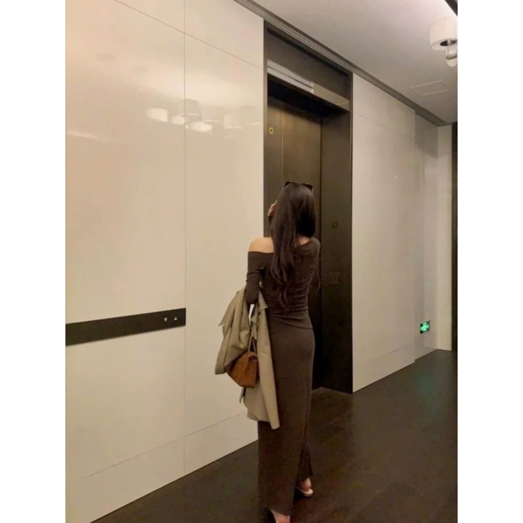 XẢ HÀNG - Váy hở vai Chililuu váy body ôm sát lệch vai dài tay phong cách sexy Hàn Quốc