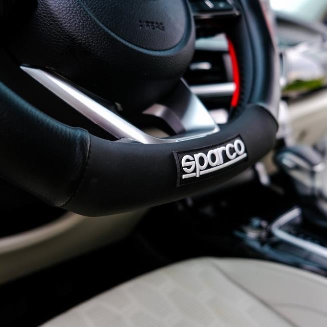 Bọc vô lăng sparco chính hãng cao dạng dcut cho xe Seltos Sonet Vfe34 VF8 VF9 Etriga  XL7  Almera MG Territory Custin K5