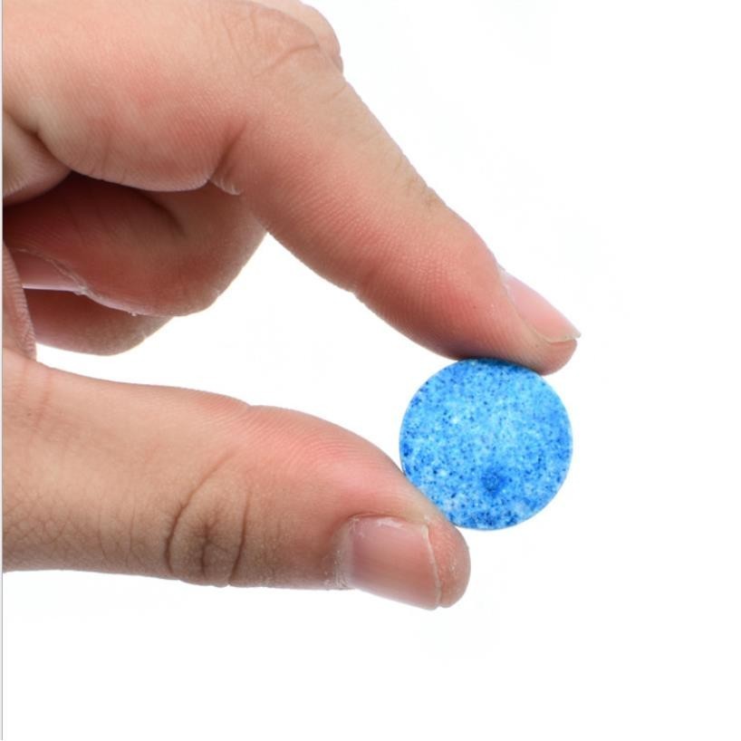Viên sủi bọt rửa cửa kính xe hơi tiện lợi