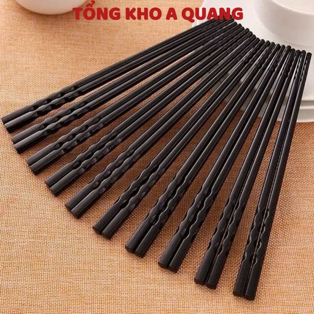 Đũa Ăn Cơm Chất Nhựa Phip Đen Cứng Cáp, VỈ 10 ĐÔI ĐŨA NHỰA LƯỢN SÓNG - MÃ: DUAANCOM735