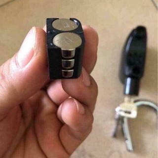Ổ Khoá Chống Trộm Có Còi Báo Động Cao Cấp ( tặng kèm pin )