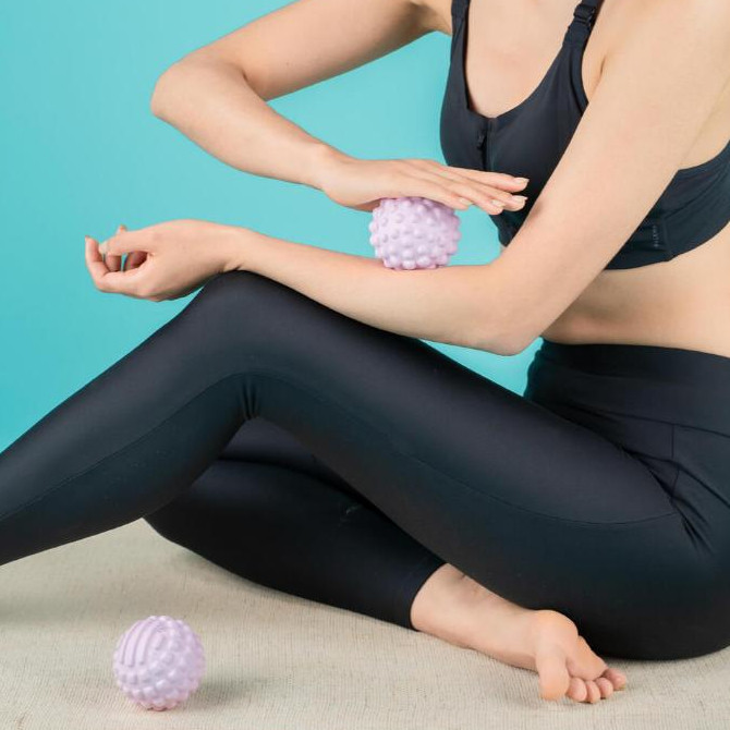 Ảnh Bóng massage cỡ nhỏ 500 đen DECATHLON mã 8389644 2