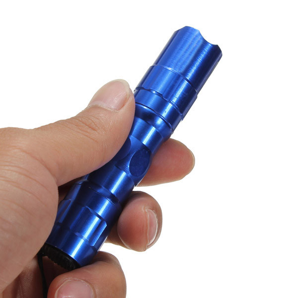 Đèn Pin Bỏ Túi Mini Kèm Móc Khoá 3W Siêu Sáng