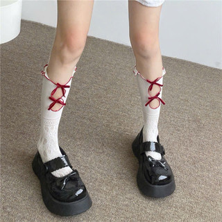 Tất nữ thiết kế xinh xắn hợp thời trang dễ phối đồ